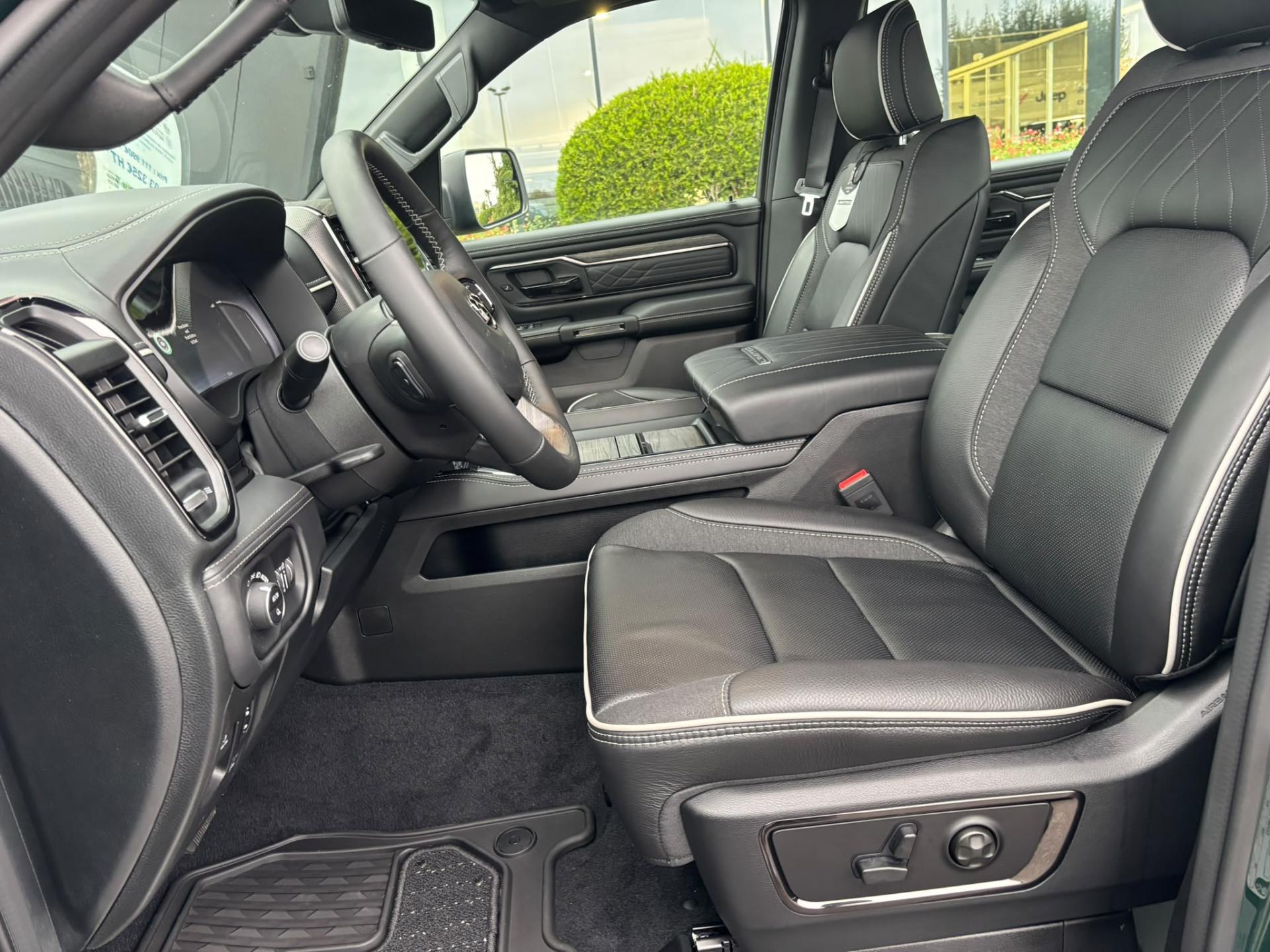 DODGE RAM 1500 CREW LIMITED NIGHT EDITION RAMBOX HAYON MULTI V8 5,7L