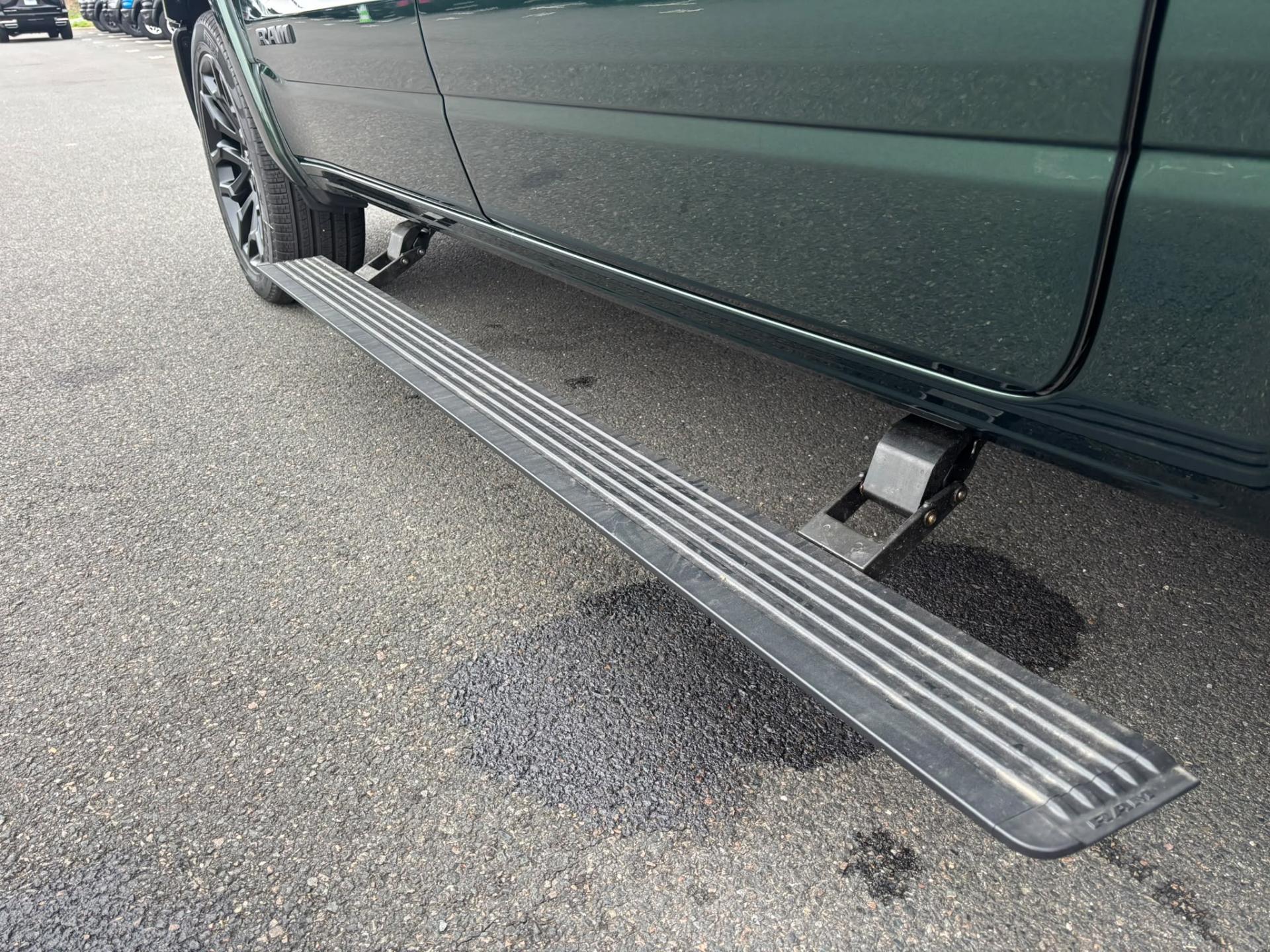 DODGE RAM 1500 CREW LIMITED NIGHT EDITION RAMBOX HAYON MULTI V8 5,7L