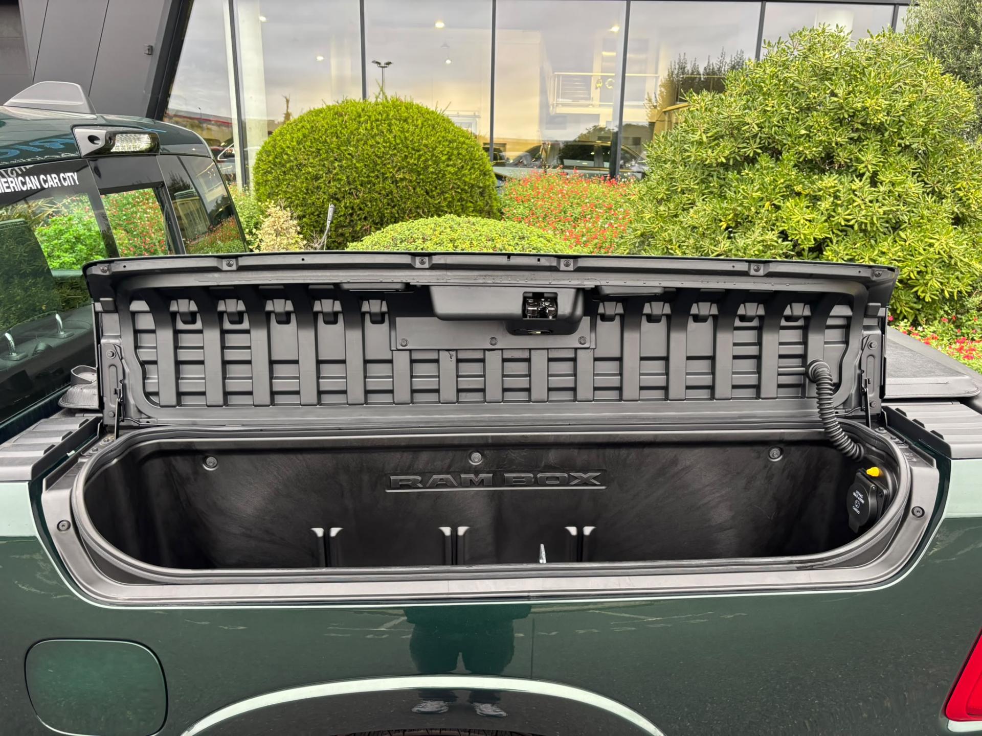 DODGE RAM 1500 CREW LIMITED NIGHT EDITION RAMBOX HAYON MULTI V8 5,7L