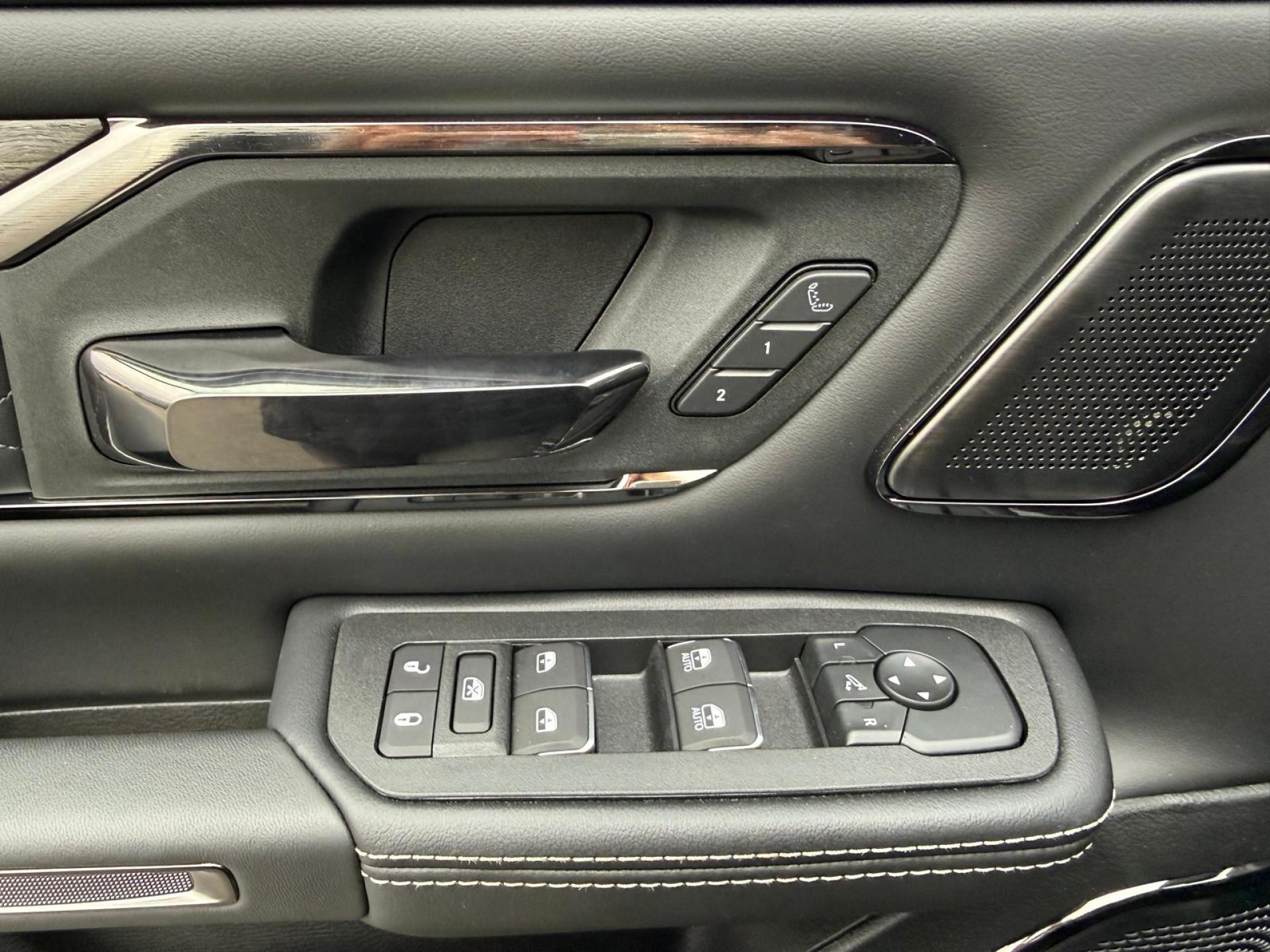 DODGE RAM 1500 CREW LIMITED [BATMAN] EDITION RAMBOX HAYON MULTI V8 5,7L