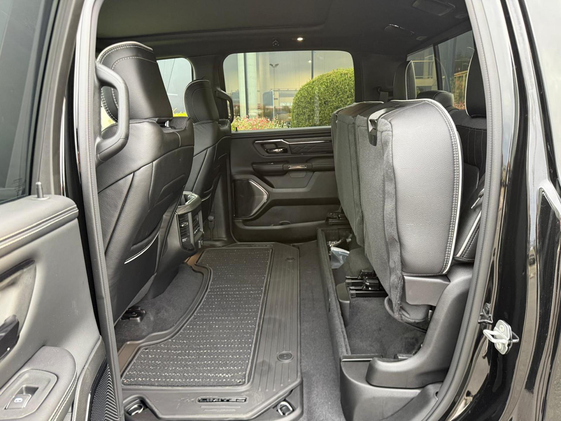 DODGE RAM 1500 CREW LIMITED [BATMAN] EDITION RAMBOX HAYON MULTI V8 5,7L