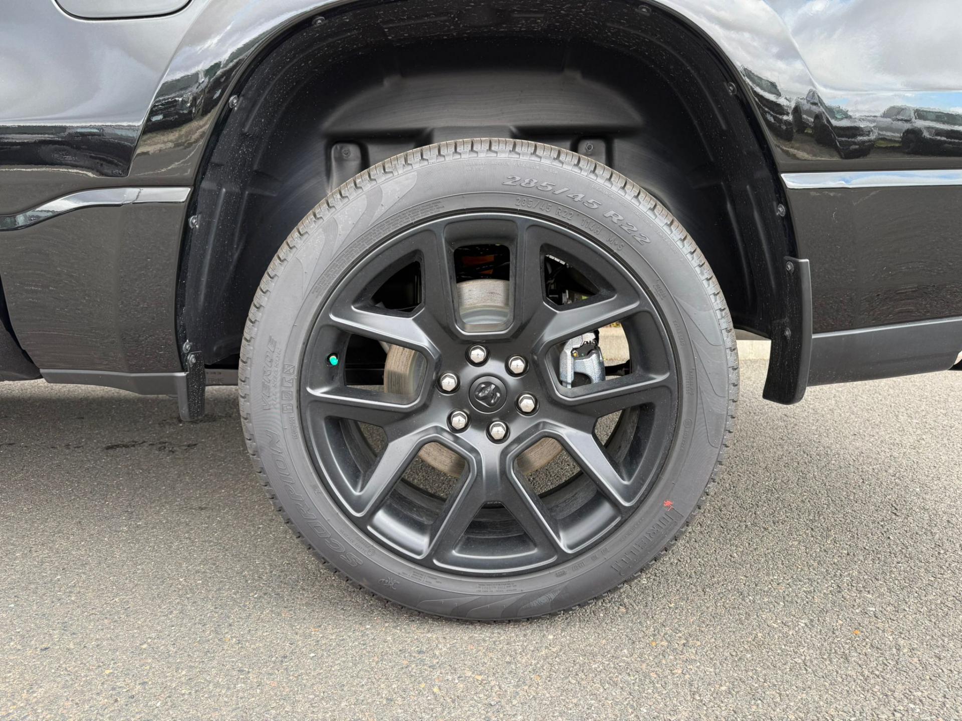 DODGE RAM 1500 CREW CAB SPORT NIGHT EDITION V8