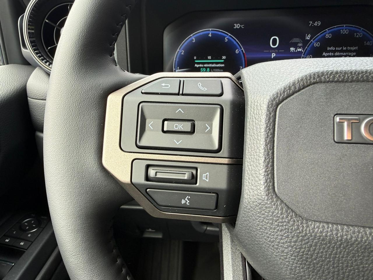 TOYOTA LAND CRUISER PREMIUM PACKAGE 4WD WAGON HYBRID