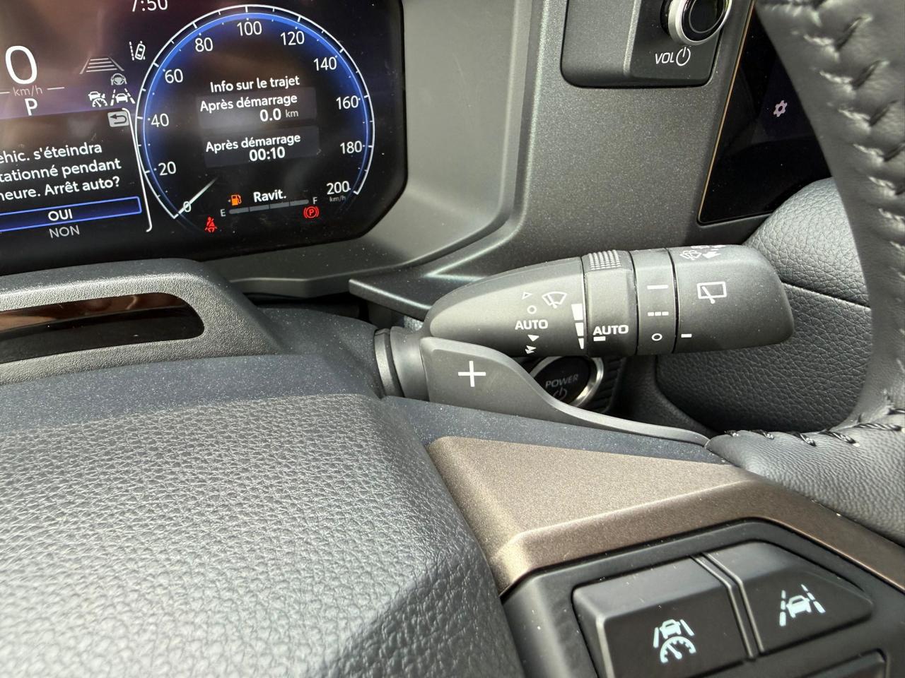 TOYOTA LAND CRUISER PREMIUM PACKAGE 4WD WAGON HYBRID