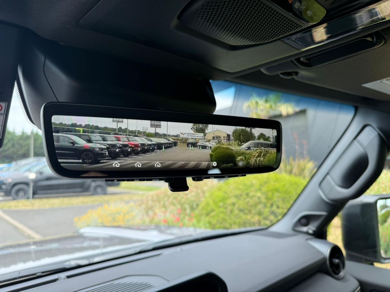 TOYOTA LAND CRUISER PREMIUM PACKAGE 4WD WAGON HYBRID