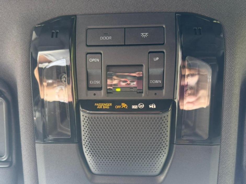 TOYOTA LAND CRUISER PREMIUM PACKAGE 4WD WAGON HYBRID