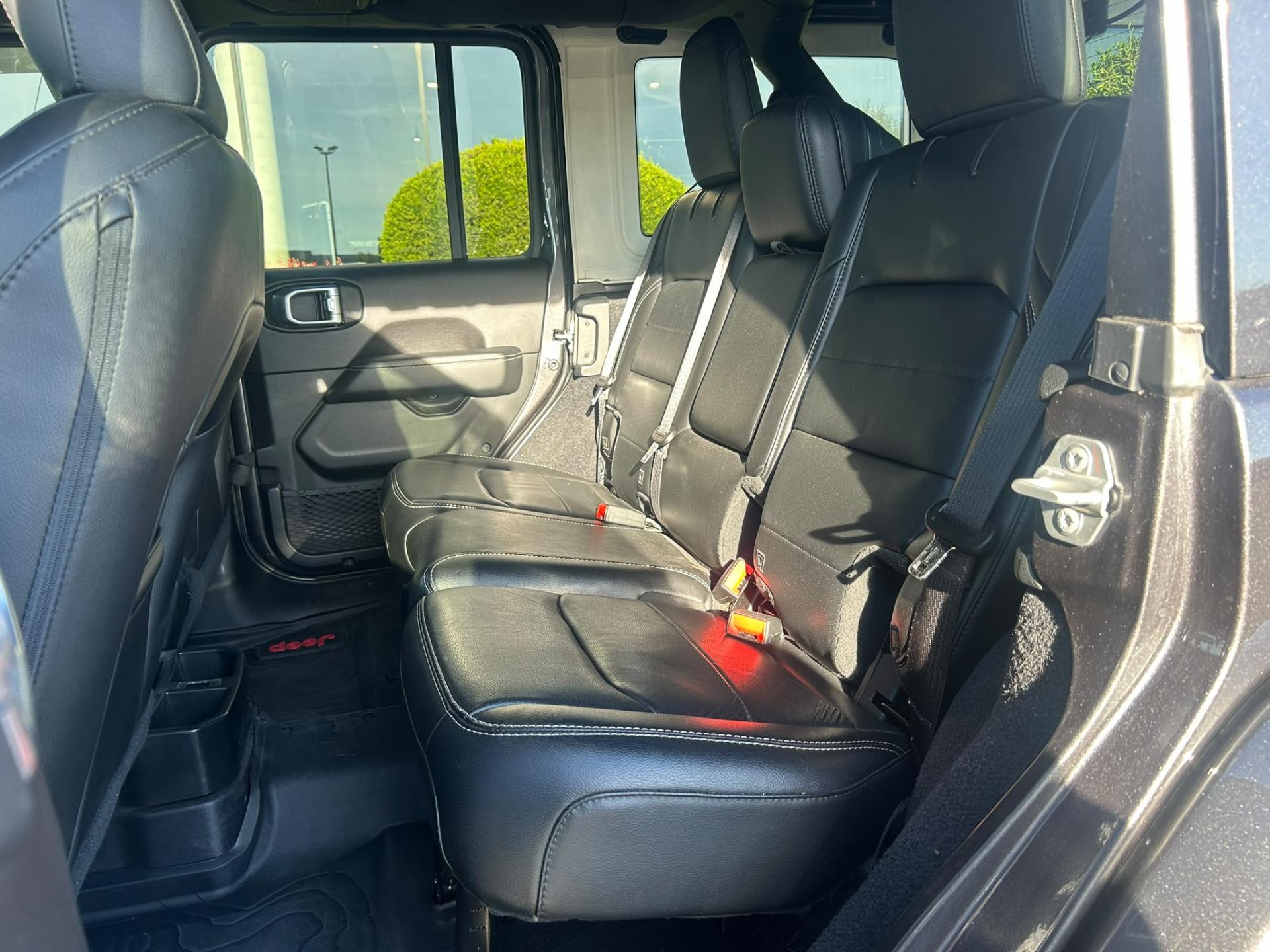 JEEP WRANGLER Unlimited Sahara 2.0i T - 272 - BVA 4x4 - SKYONE TOUCH