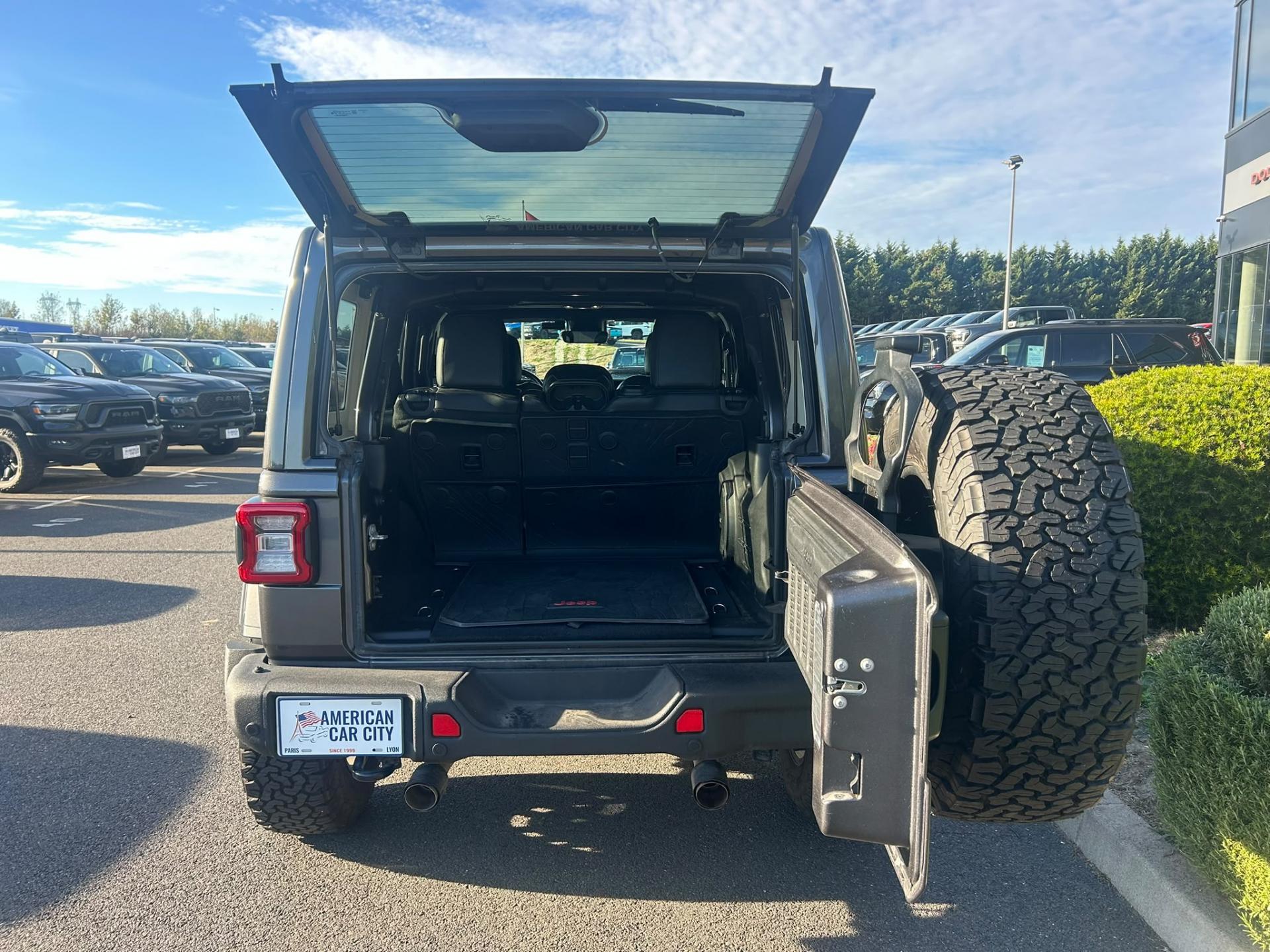JEEP WRANGLER Unlimited Sahara 2.0i T - 272 - BVA 4x4 - SKYONE TOUCH