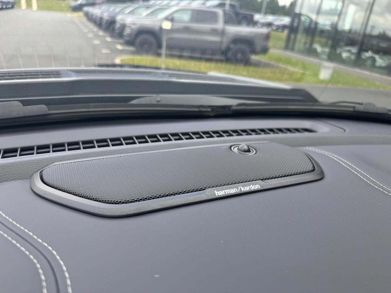 DODGE RAM 1500 CREW REBEL G/T AIR RAMBOX