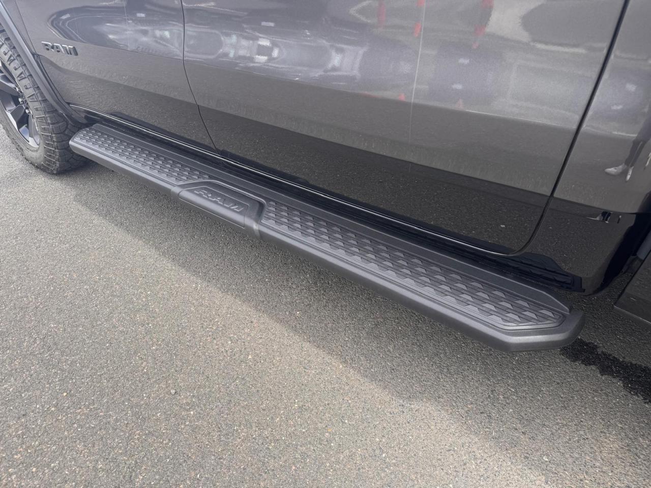 DODGE RAM 1500 CREW REBEL G/T AIR RAMBOX
