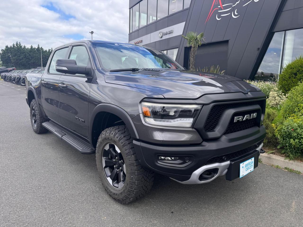 DODGE RAM 1500 CREW REBEL G/T AIR RAMBOX