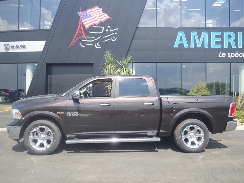 DODGE RAM 1500 CREW LARAMIE AIR RAMBOX 2017 V8 5.7L 395CH