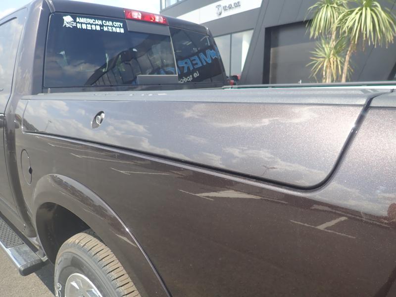 DODGE RAM 1500 CREW LARAMIE AIR RAMBOX 2017 V8 5.7L 395CH