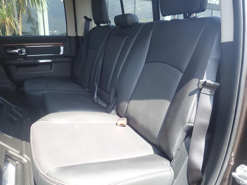 DODGE RAM 1500 CREW LARAMIE AIR RAMBOX 2017 V8 5.7L 395CH