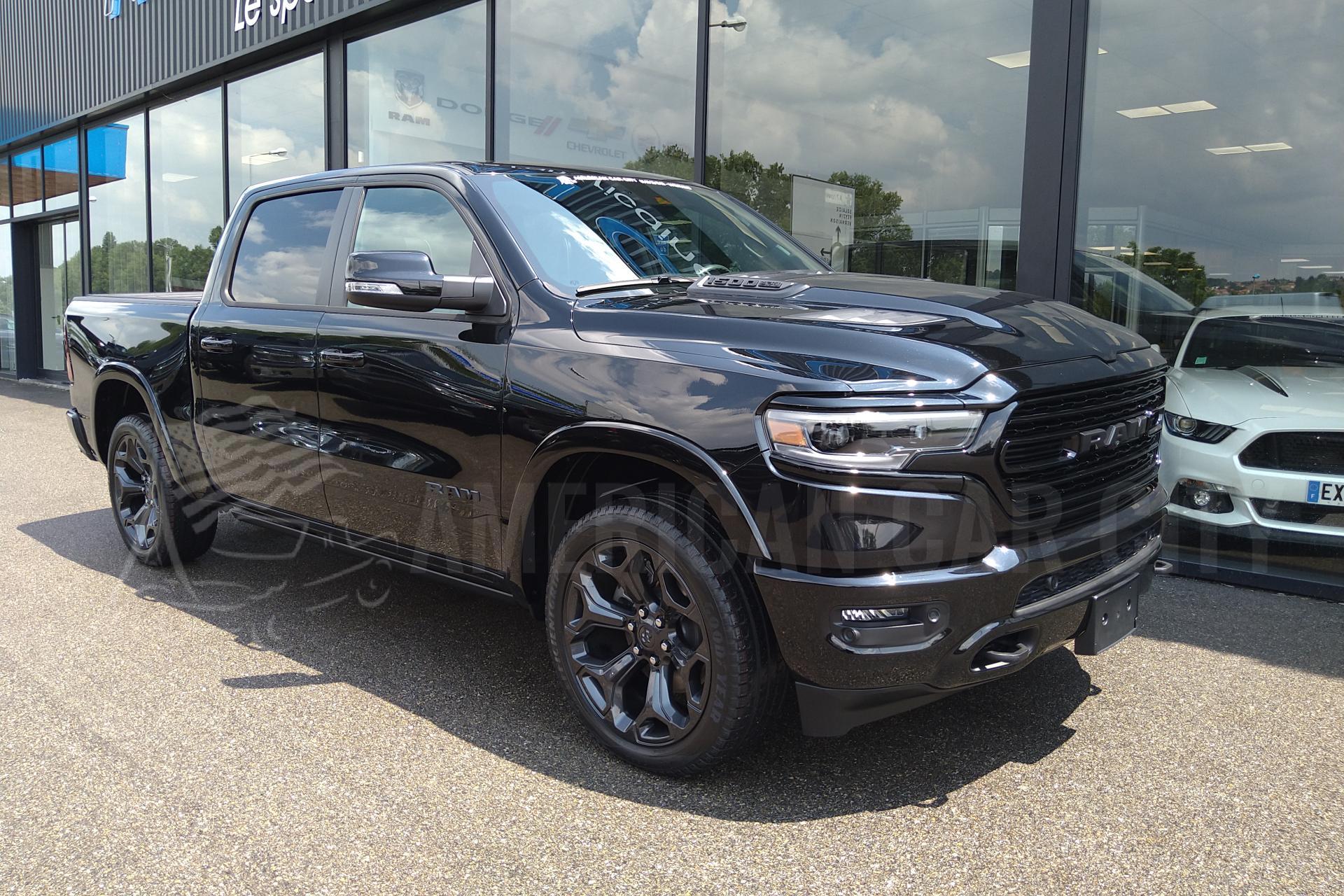 DODGE RAM 1500 CREW LIMITED BLACK PACKAGE 2020