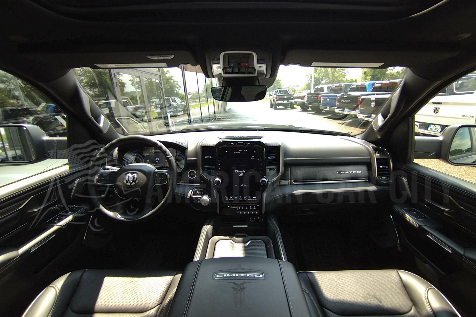 DODGE RAM 1500 CREW LIMITED BLACK PACKAGE 2020