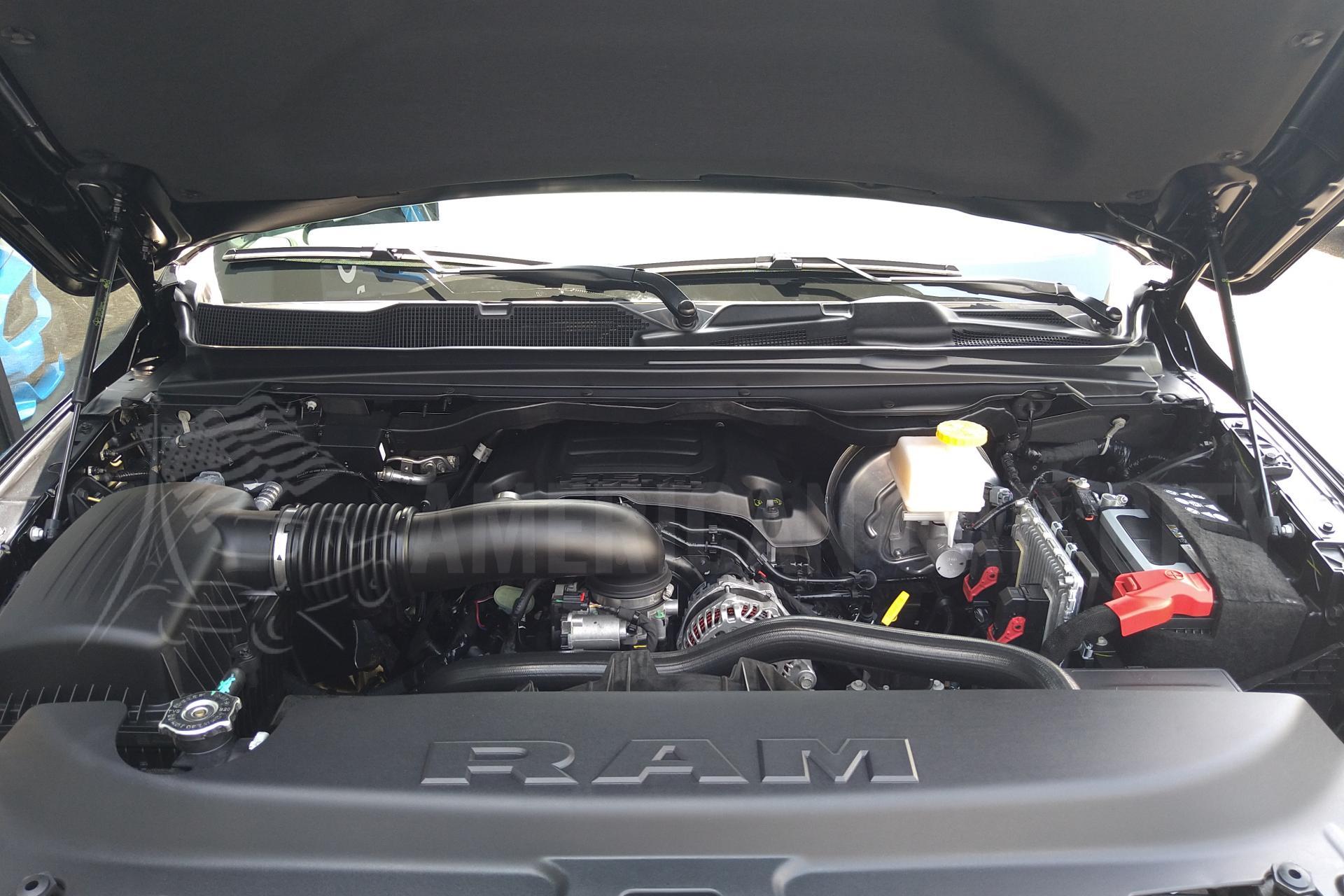 DODGE RAM 1500 CREW LIMITED BLACK PACKAGE 2020