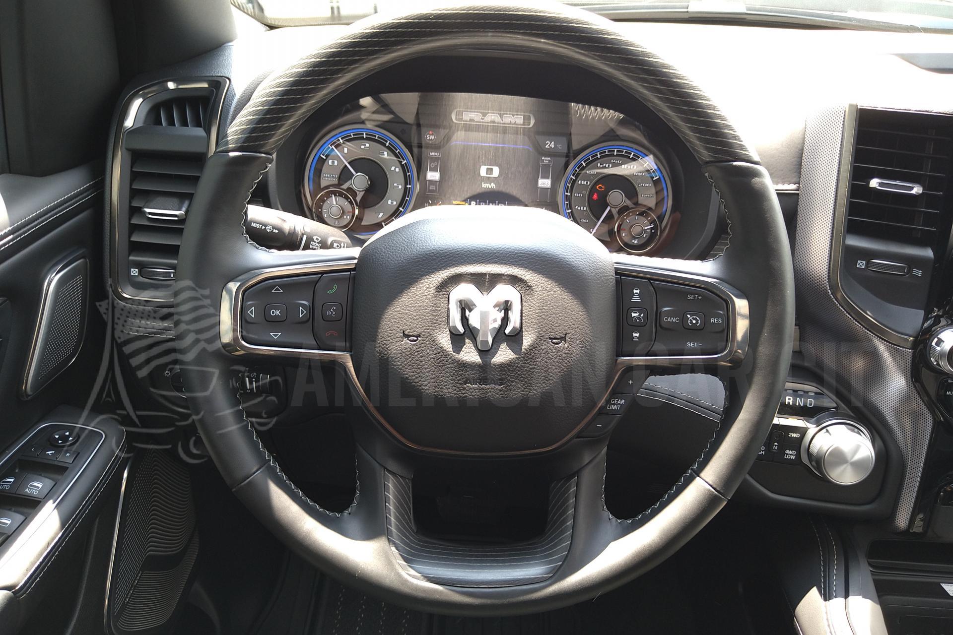 DODGE RAM 1500 CREW LIMITED BLACK PACKAGE 2020