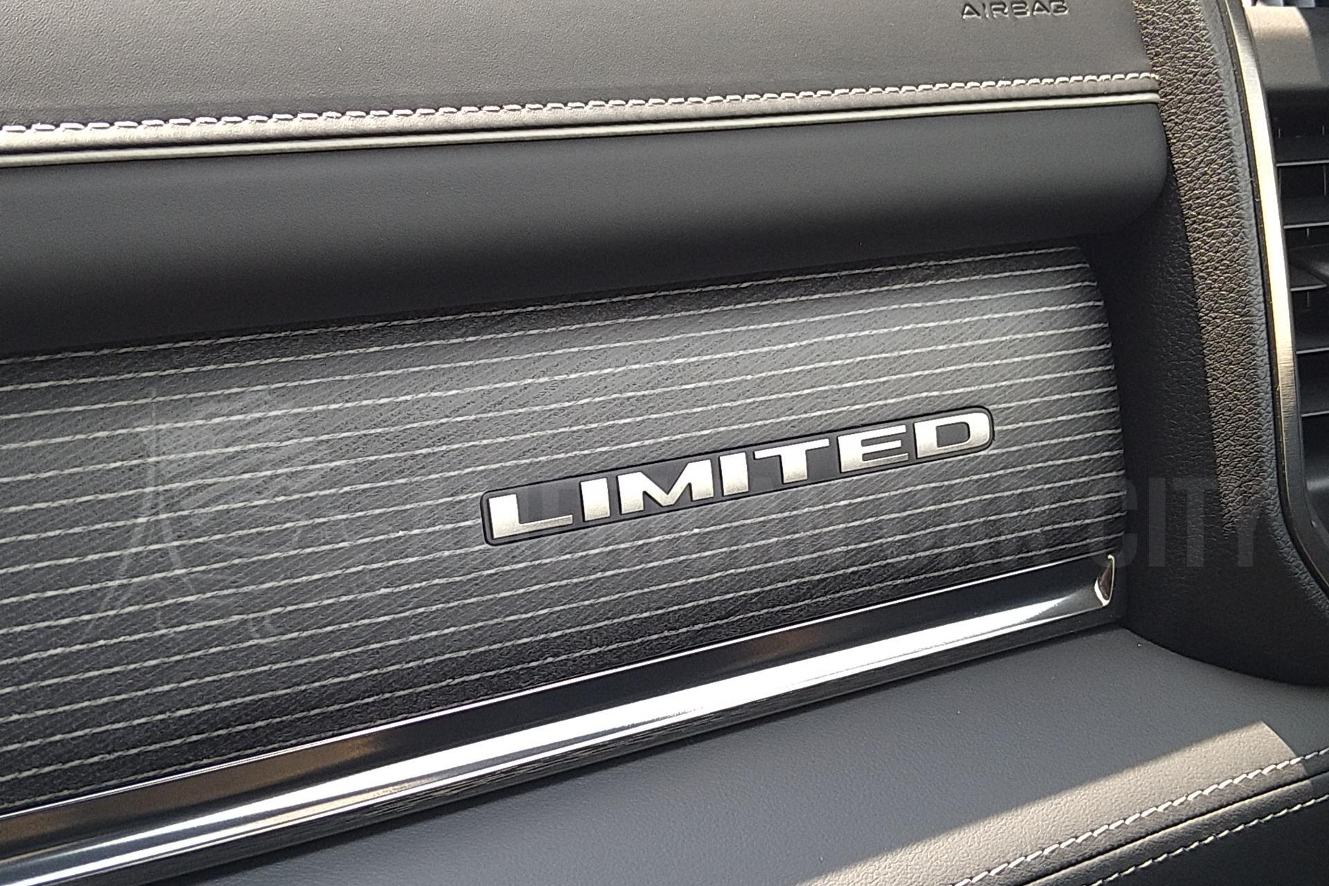 DODGE RAM 1500 CREW LIMITED BLACK PACKAGE 2020