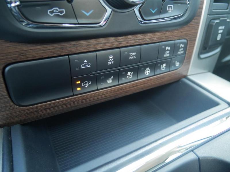 DODGE RAM crew laramie v8 5.7L 395ch GPL