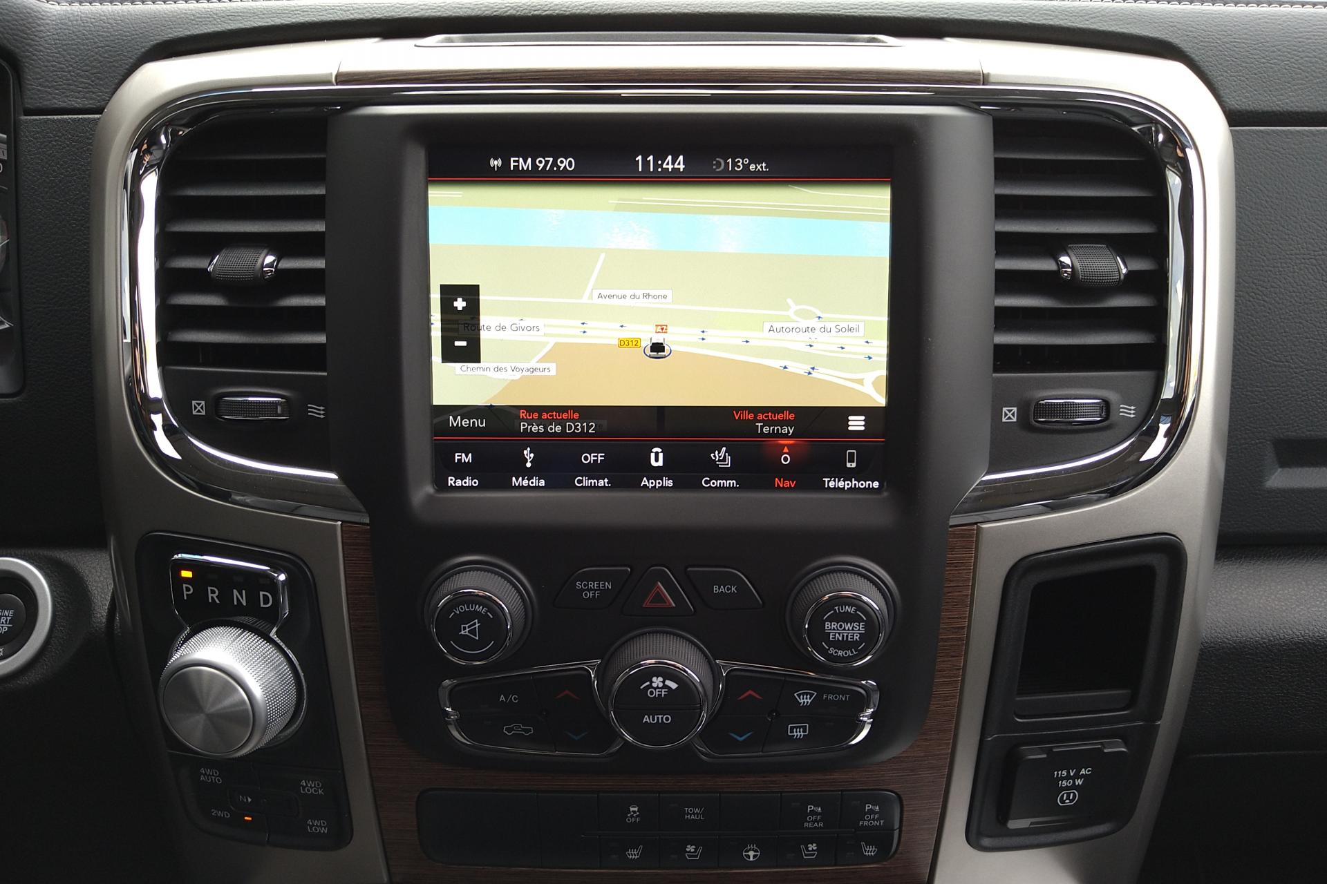 DODGE RAM CREW LARAMIE CLASSIC 2019