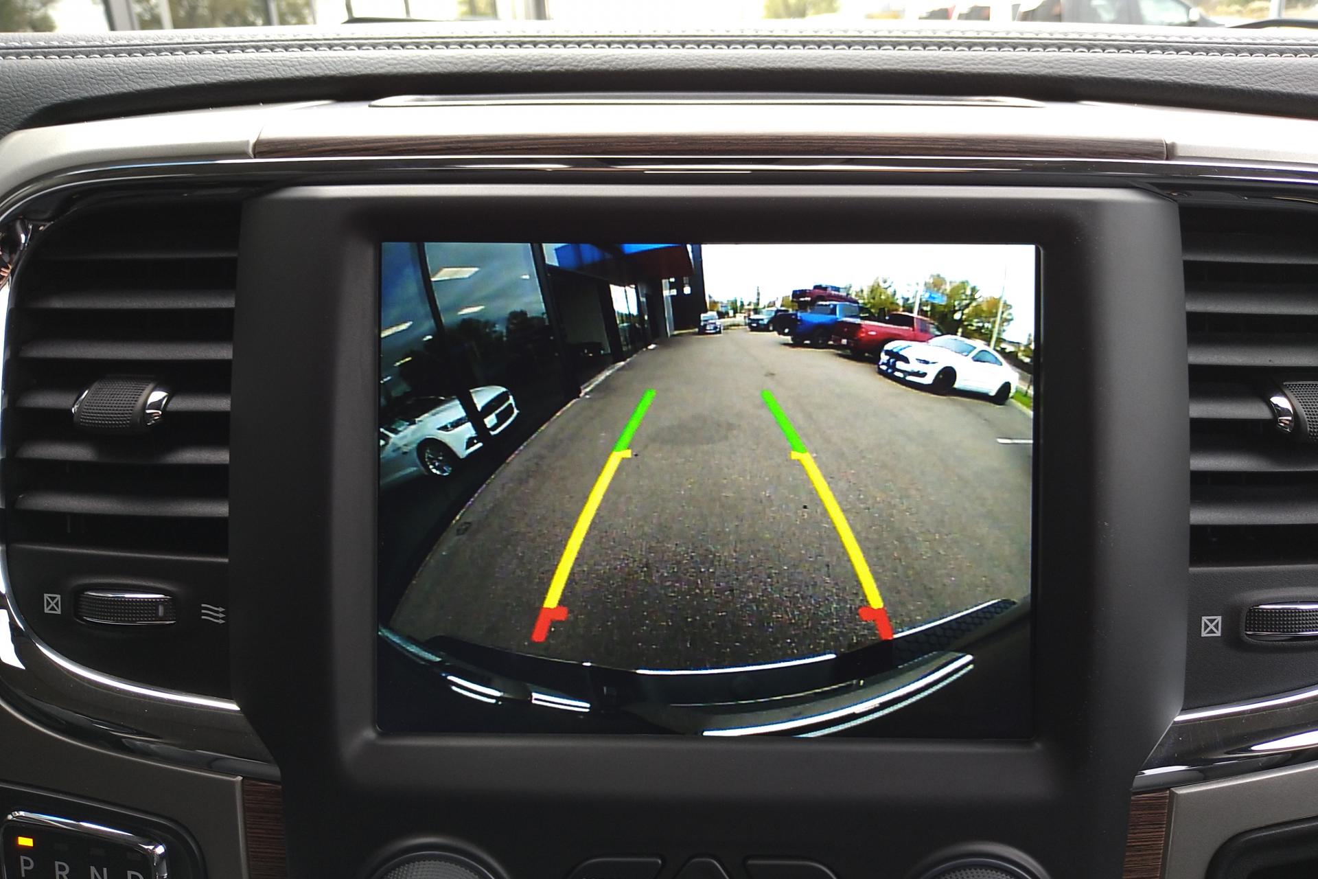 DODGE RAM CREW LARAMIE CLASSIC 2019