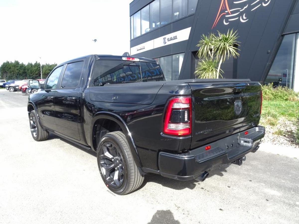 DODGE RAM 1500 CREW LIMITED BLACK PACKAGE BOX 2020