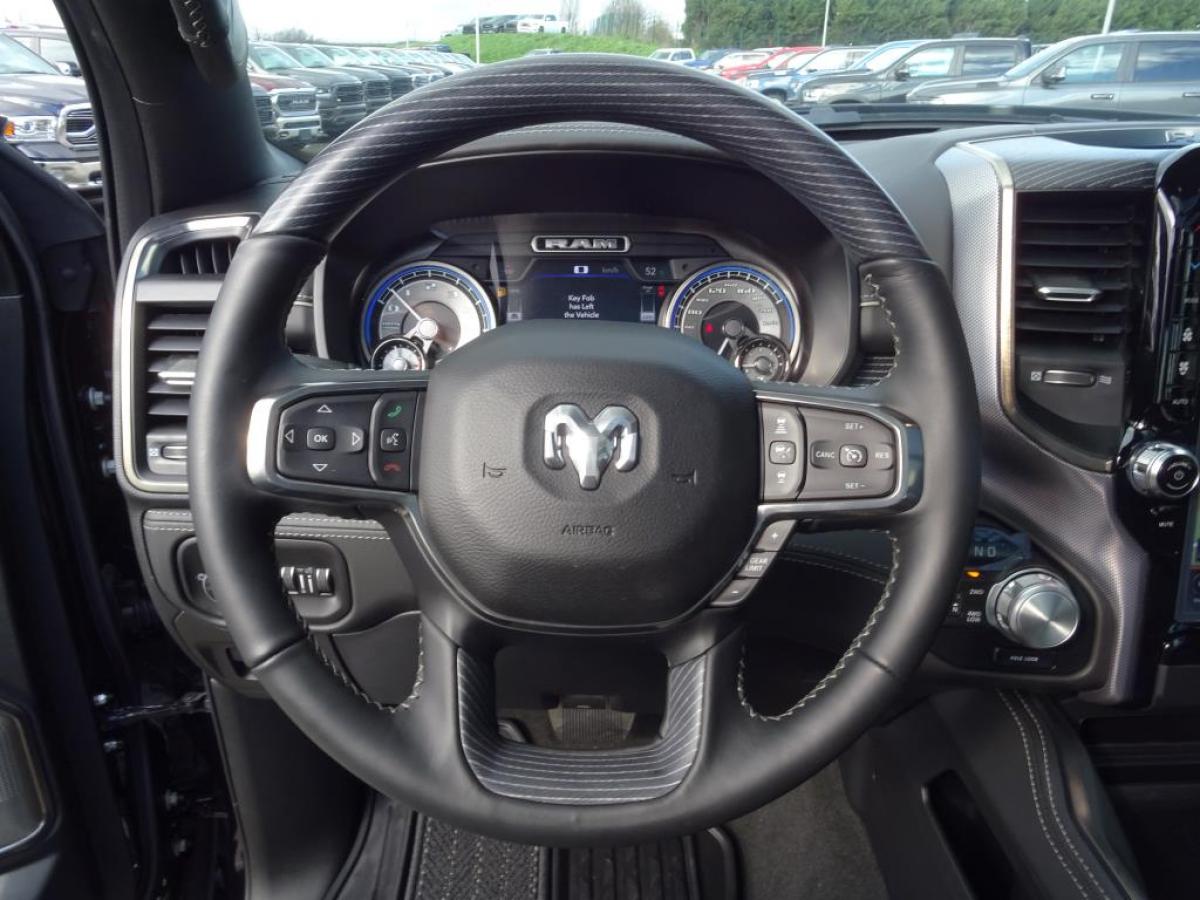 DODGE RAM 1500 CREW LIMITED BLACK PACKAGE BOX 2020