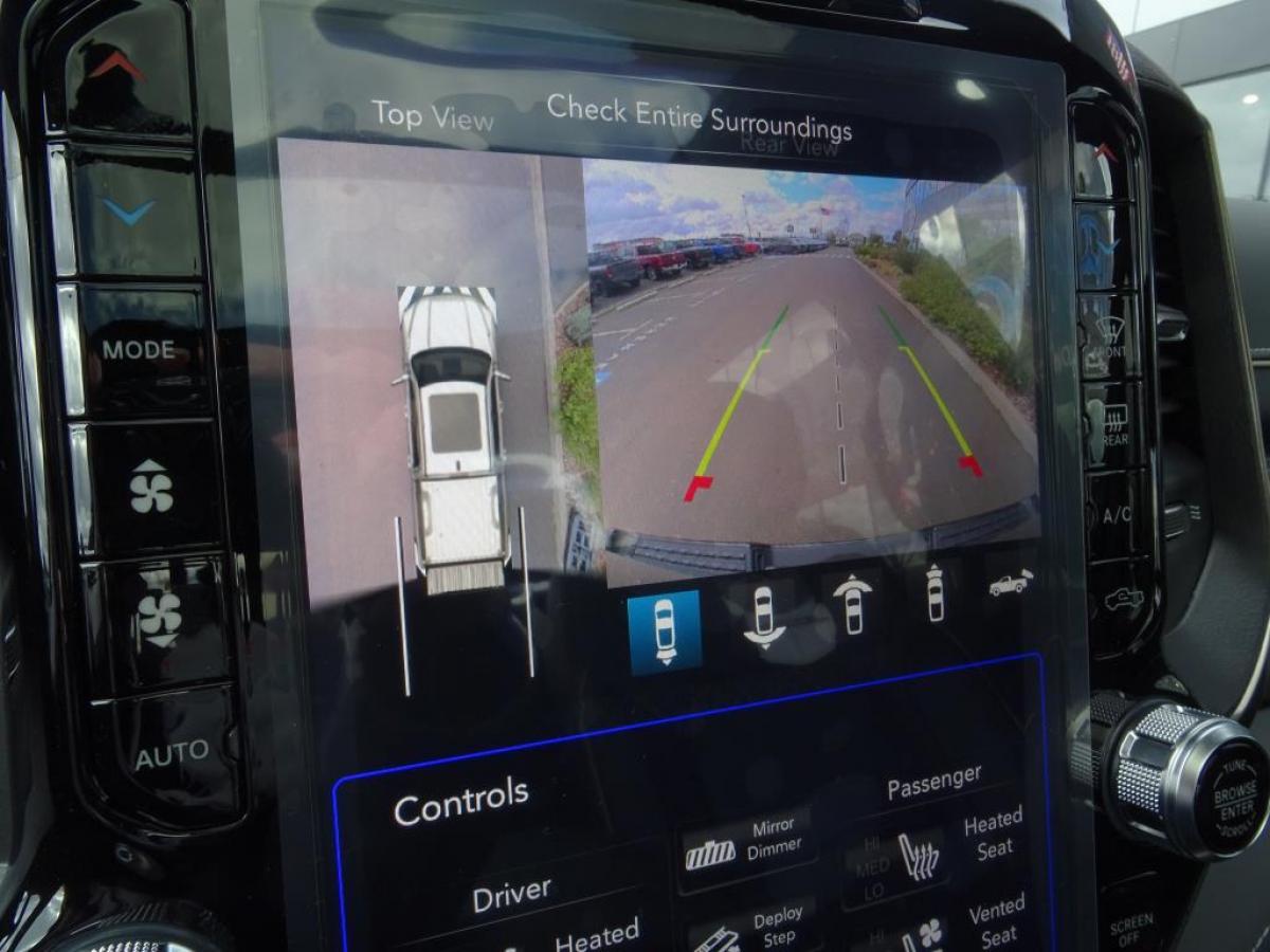 DODGE RAM 1500 CREW LIMITED BLACK PACKAGE BOX 2020