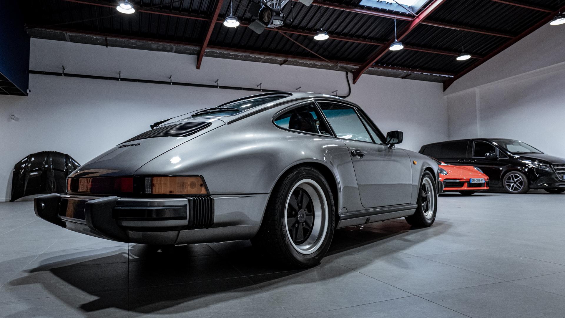 Porsche 911 — photo 8 sur 11