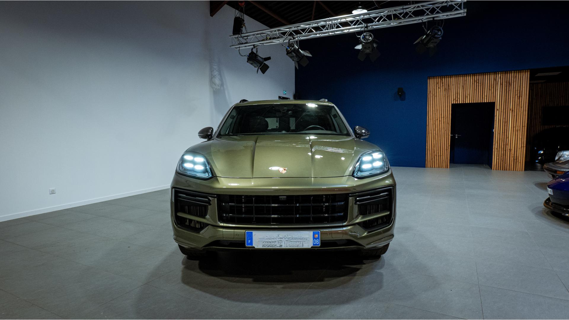 Porsche Cayenne — photo 3 sur 11
