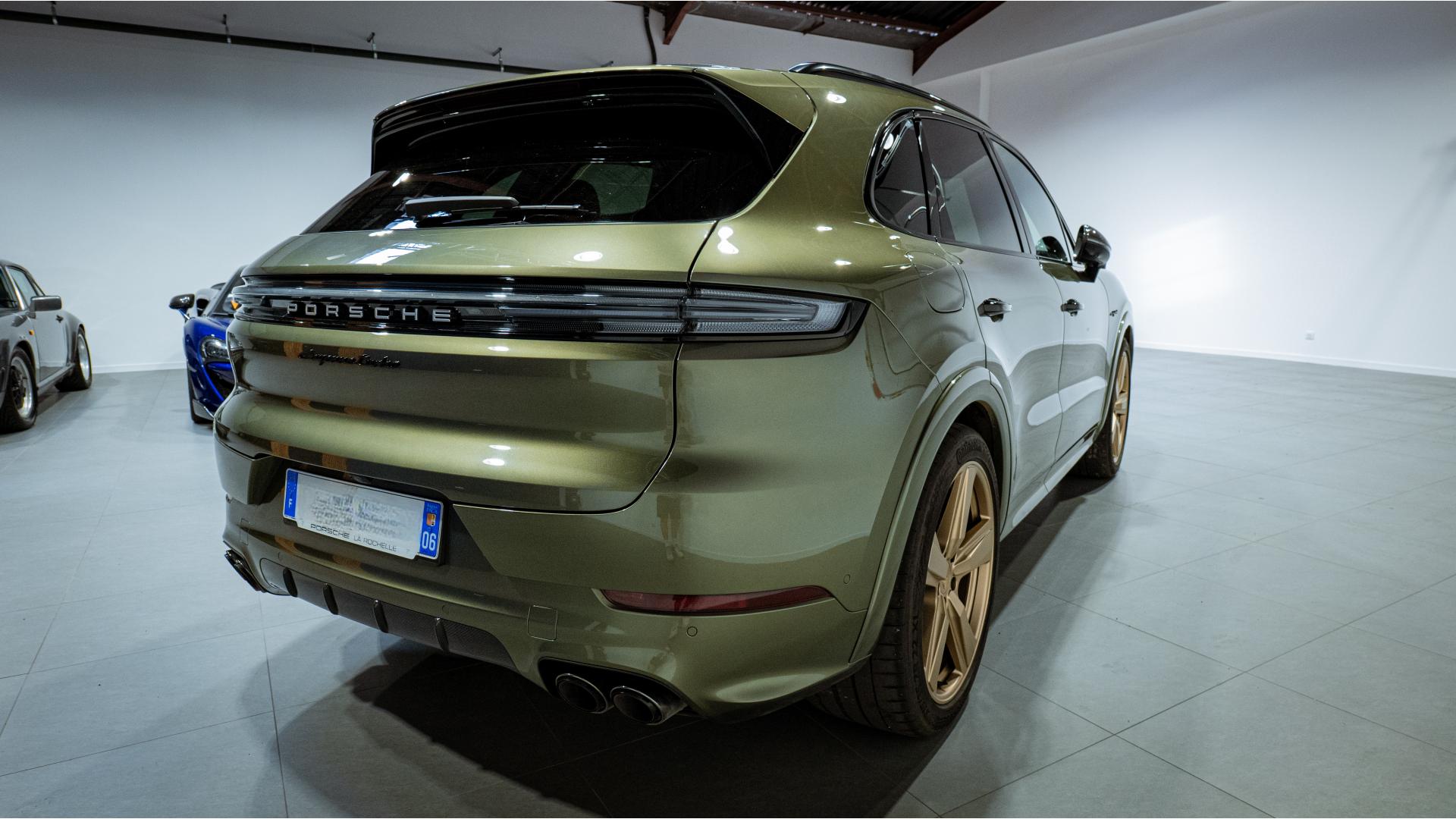 Porsche Cayenne — photo 9 sur 11
