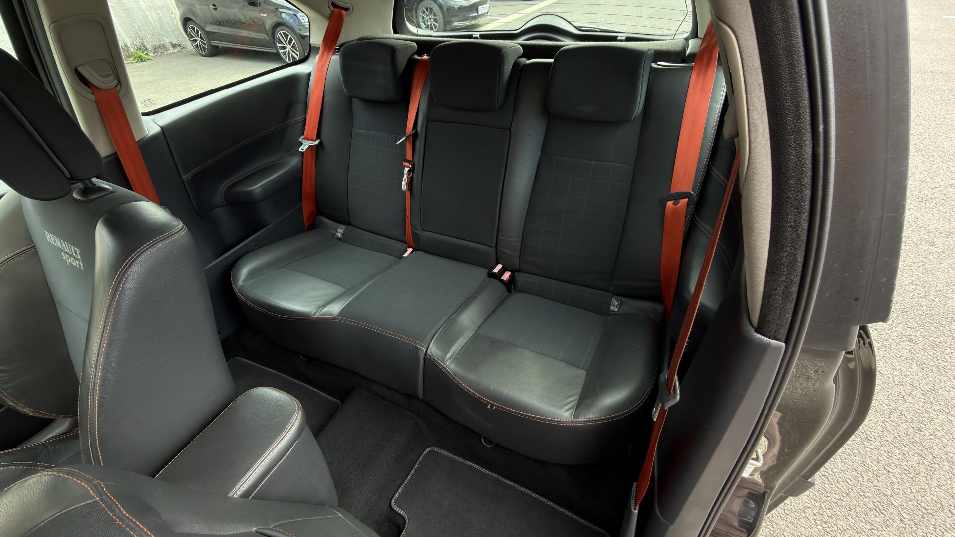 Renault Megane — photo 24 sur 30