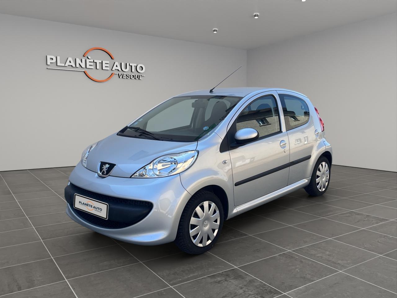 PEUGEOT 107