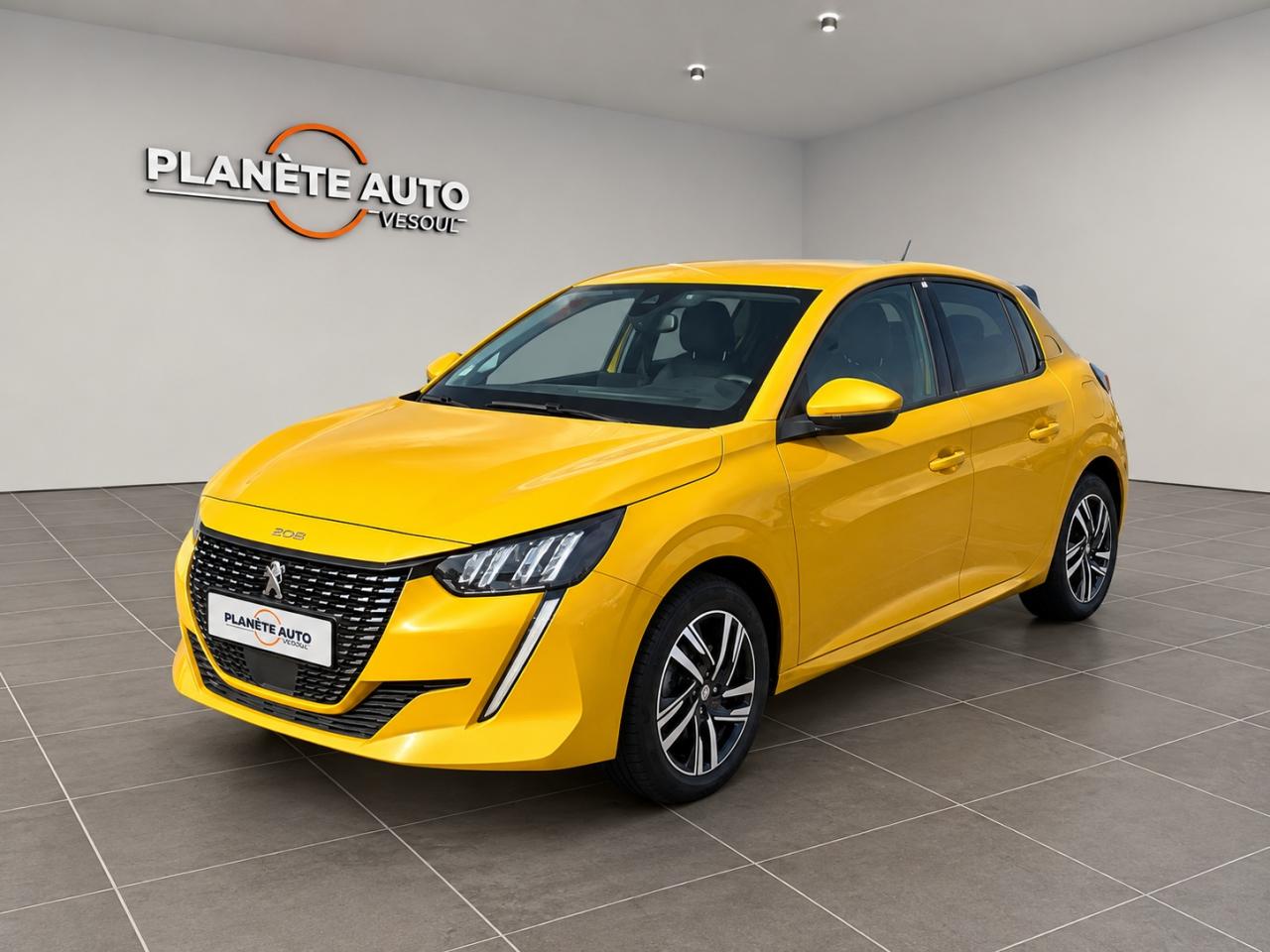 PEUGEOT 208