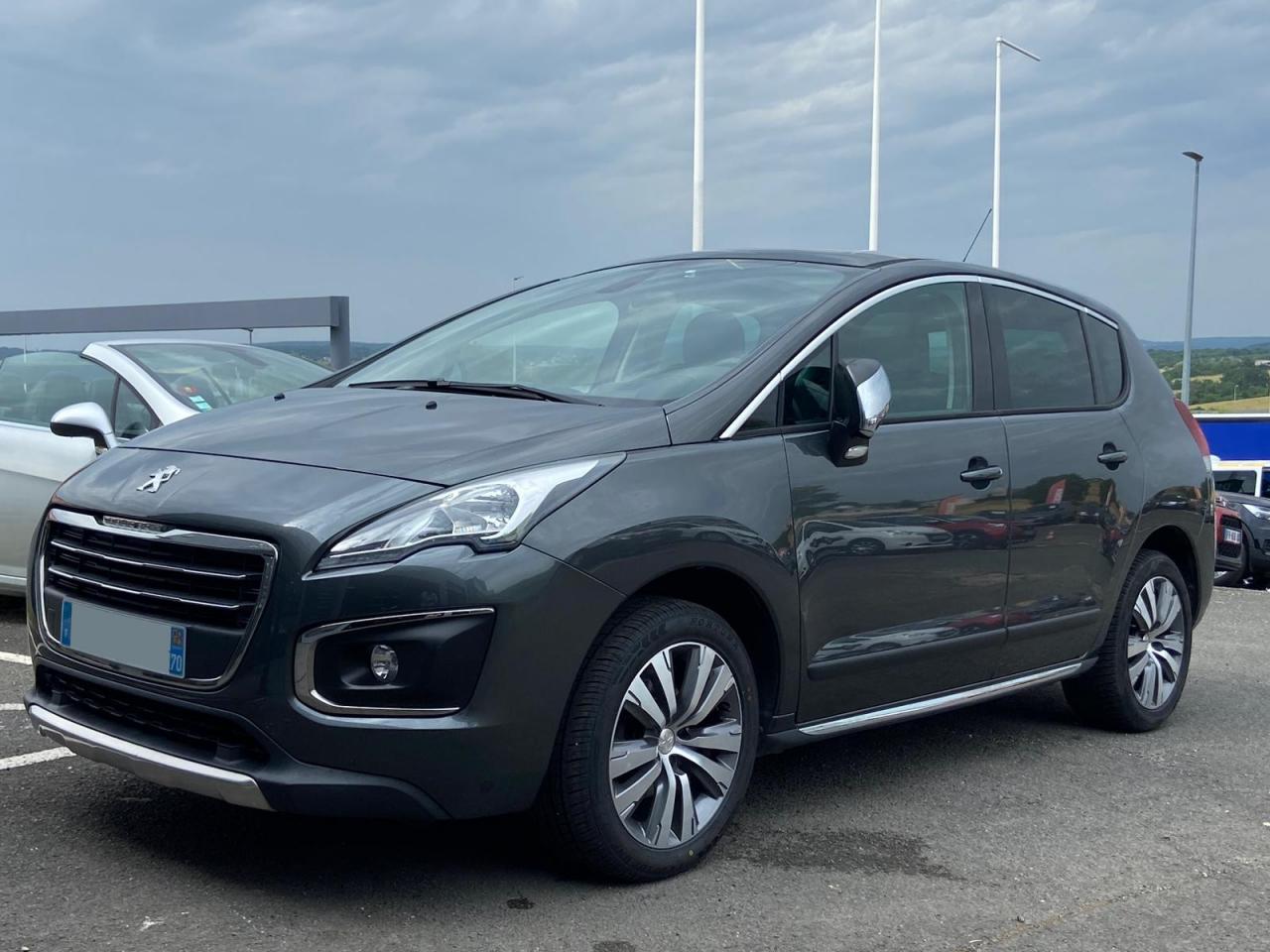 PEUGEOT 3008