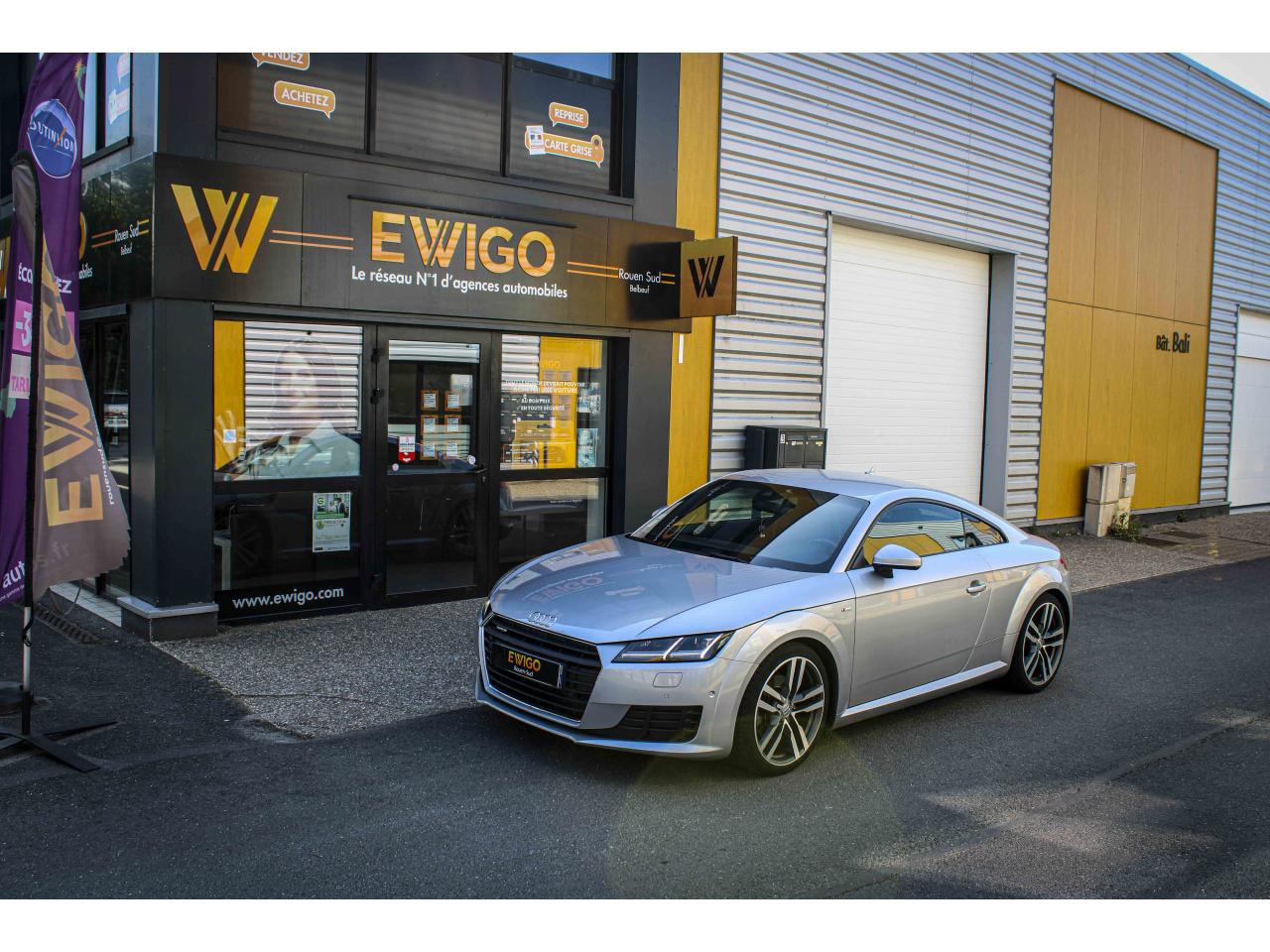 AUDI TT