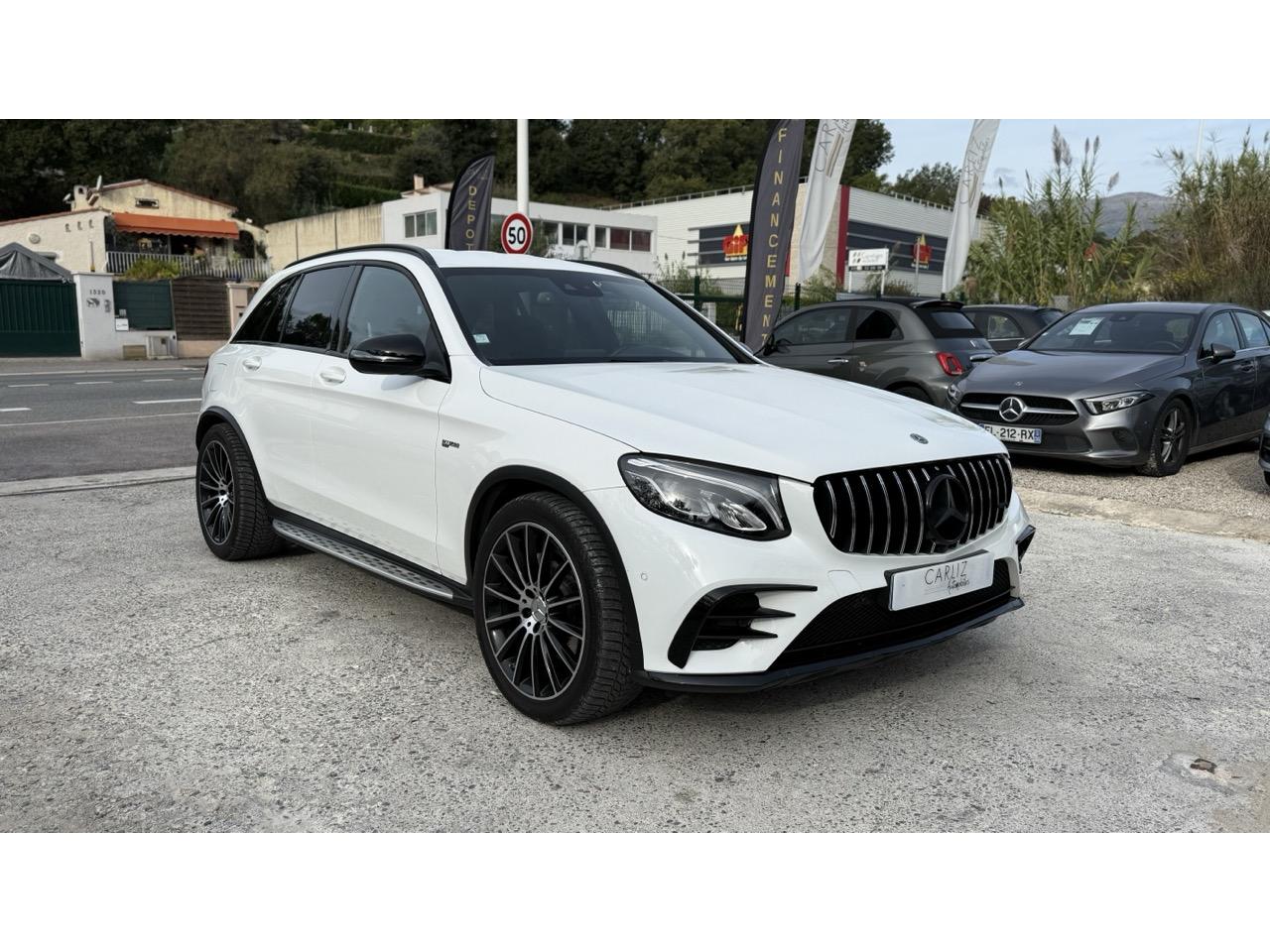 MERCEDES GLC