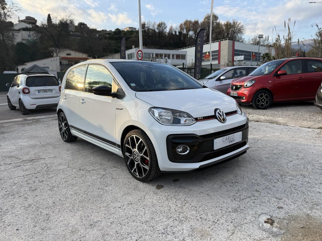 VOLKSWAGEN UP!