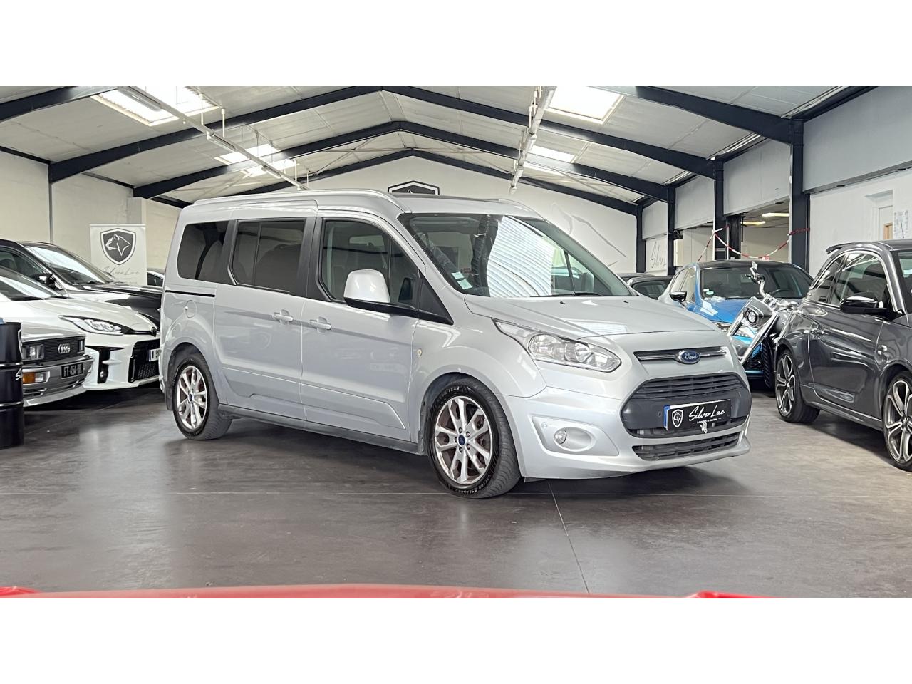 FORD TRANSIT CONNECT/TOURNEO CONNECT 1.5 TDCi 120 POWERSHIFT GRAND TITANIUM / 7 PLACES