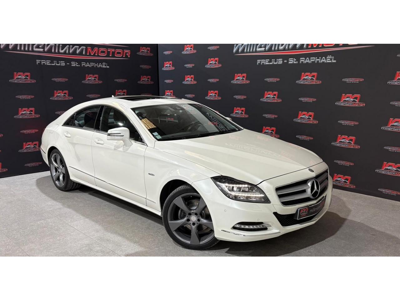 MERCEDES CLS
