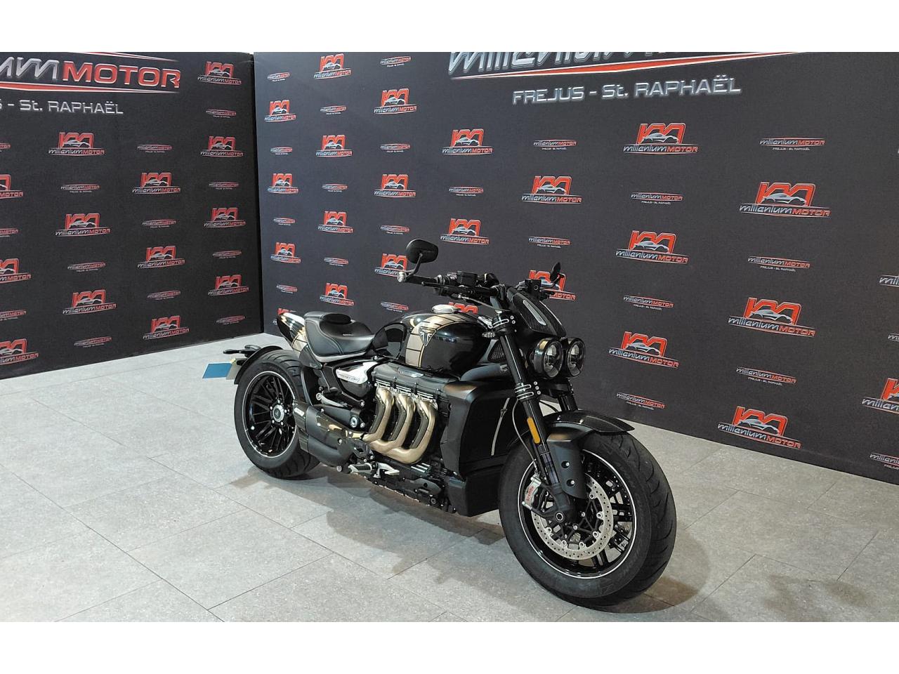 TRIUMPH ROCKET III