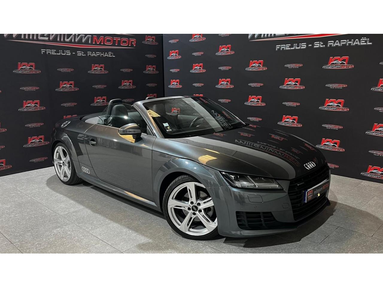 AUDI TT
