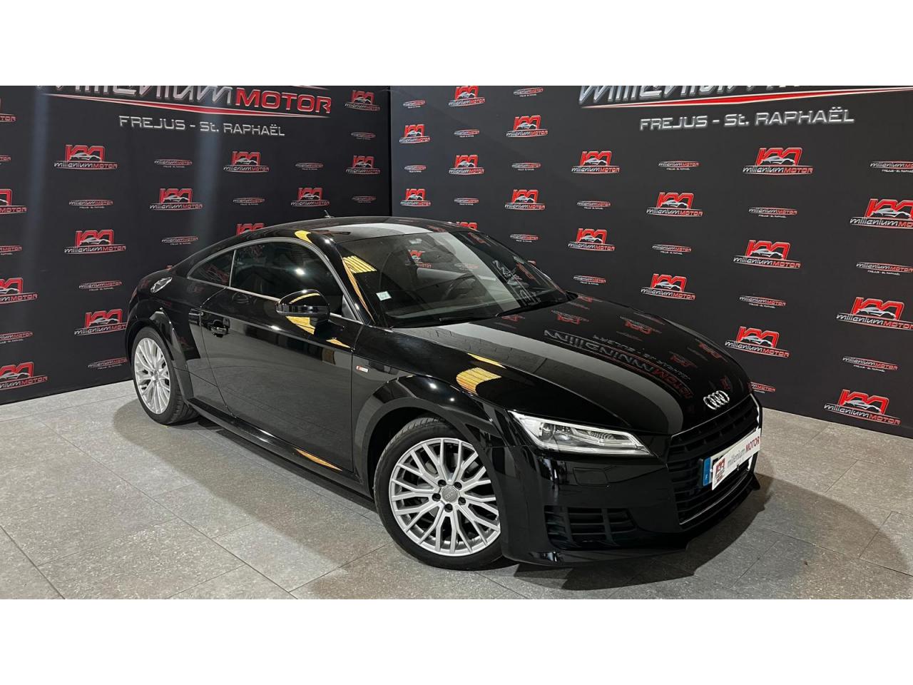 AUDI TT
