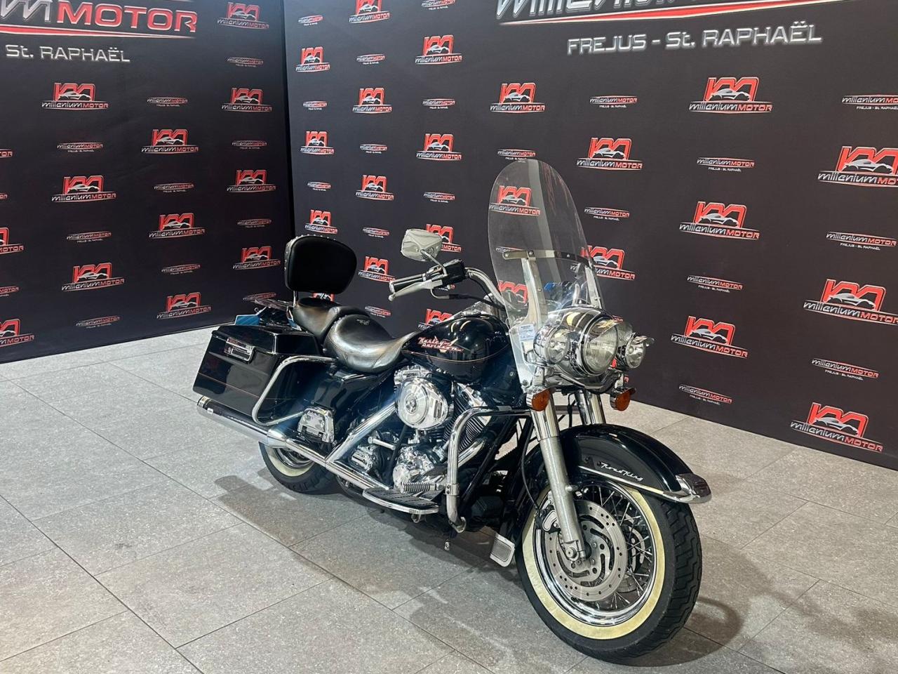 HARLEY-DAVIDSON ROAD KING
