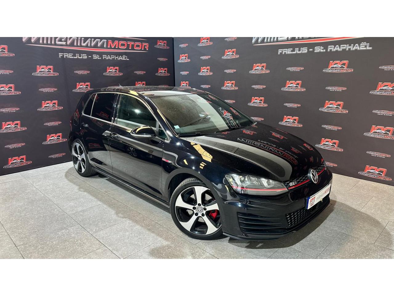 VOLKSWAGEN GOLF GTI 2.0 16V - GTI - TSI BlueMotion - 220CH - BV DSG 6  - Garantie 6 mois