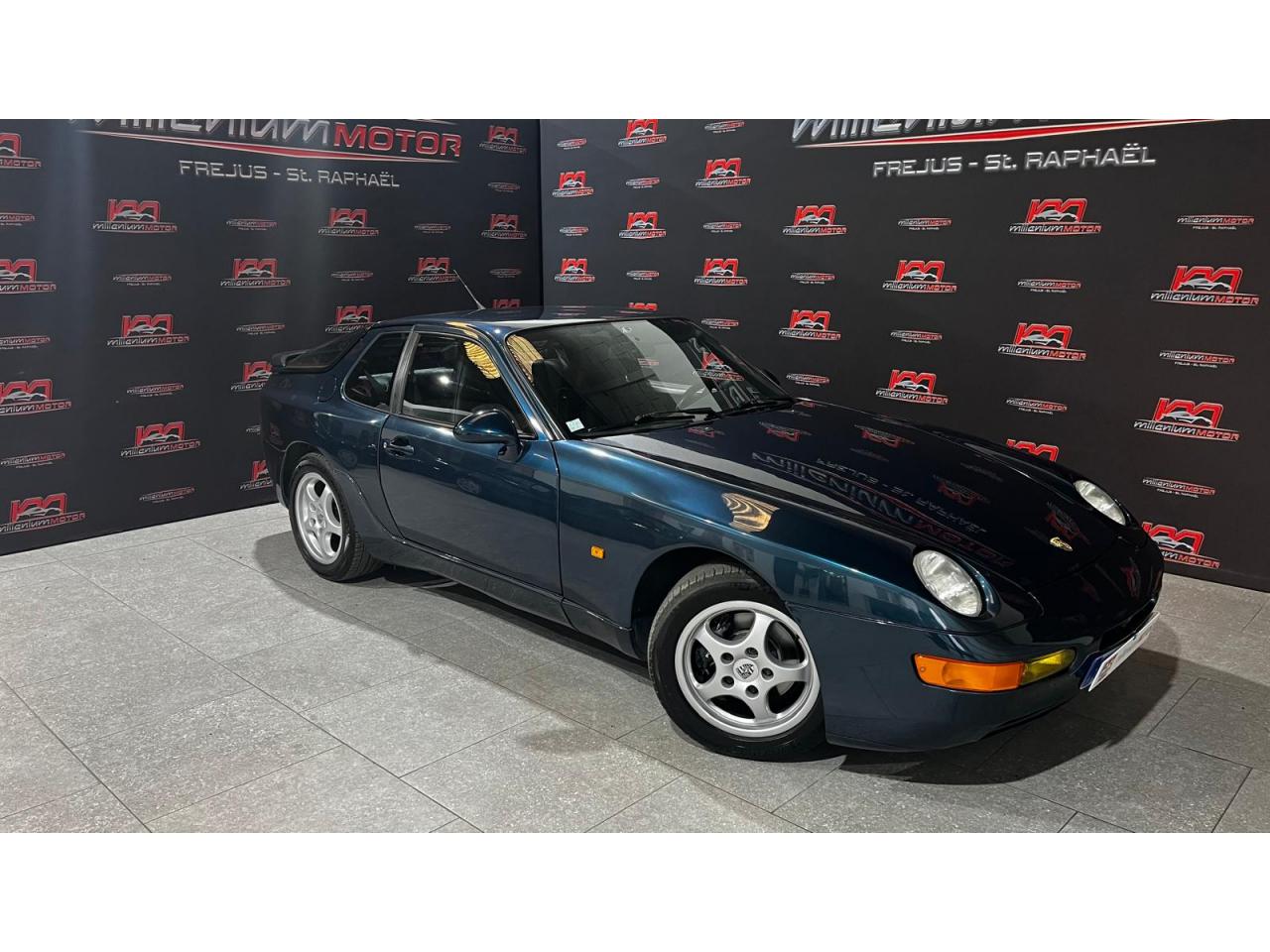 PORSCHE 968