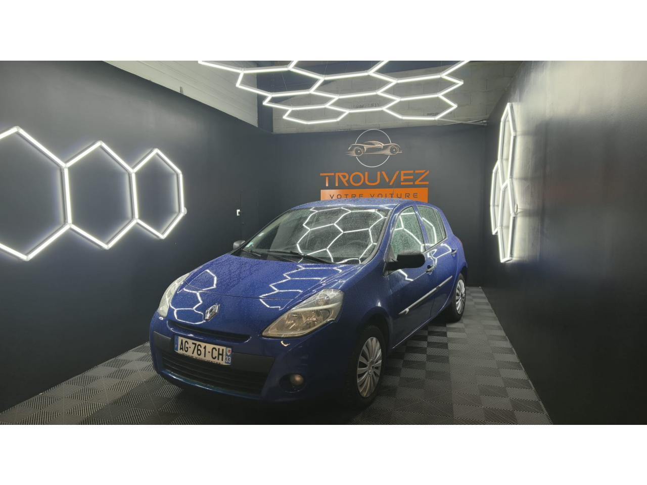 RENAULT CLIO