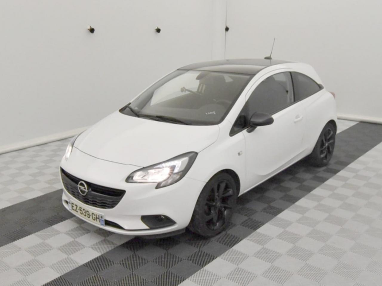 OPEL CORSA 1.4i - 90  E BERLINE Black Edition