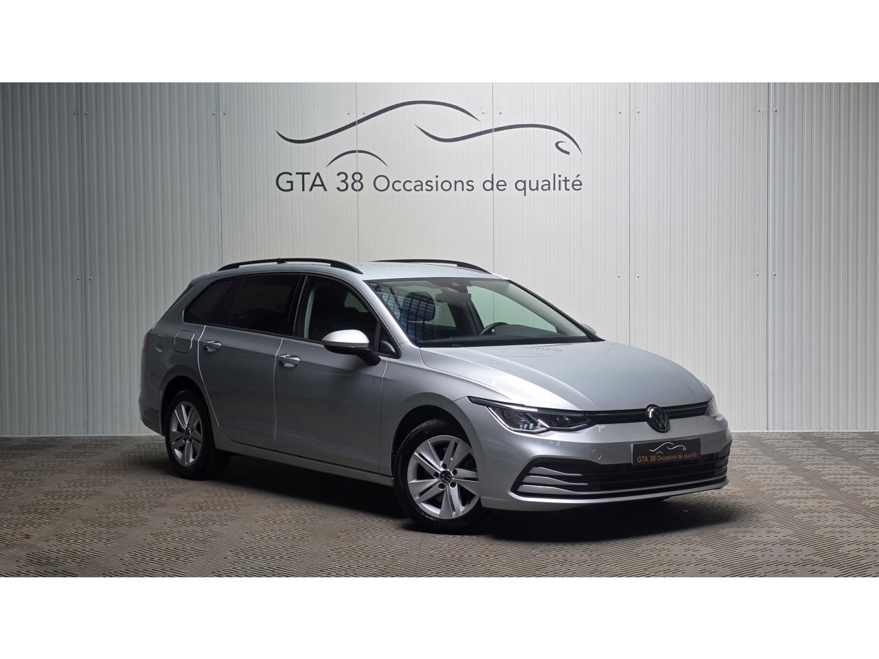 VOLKSWAGEN GOLF VIII SW
